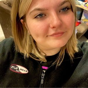 Meet your Posher, Kaydance